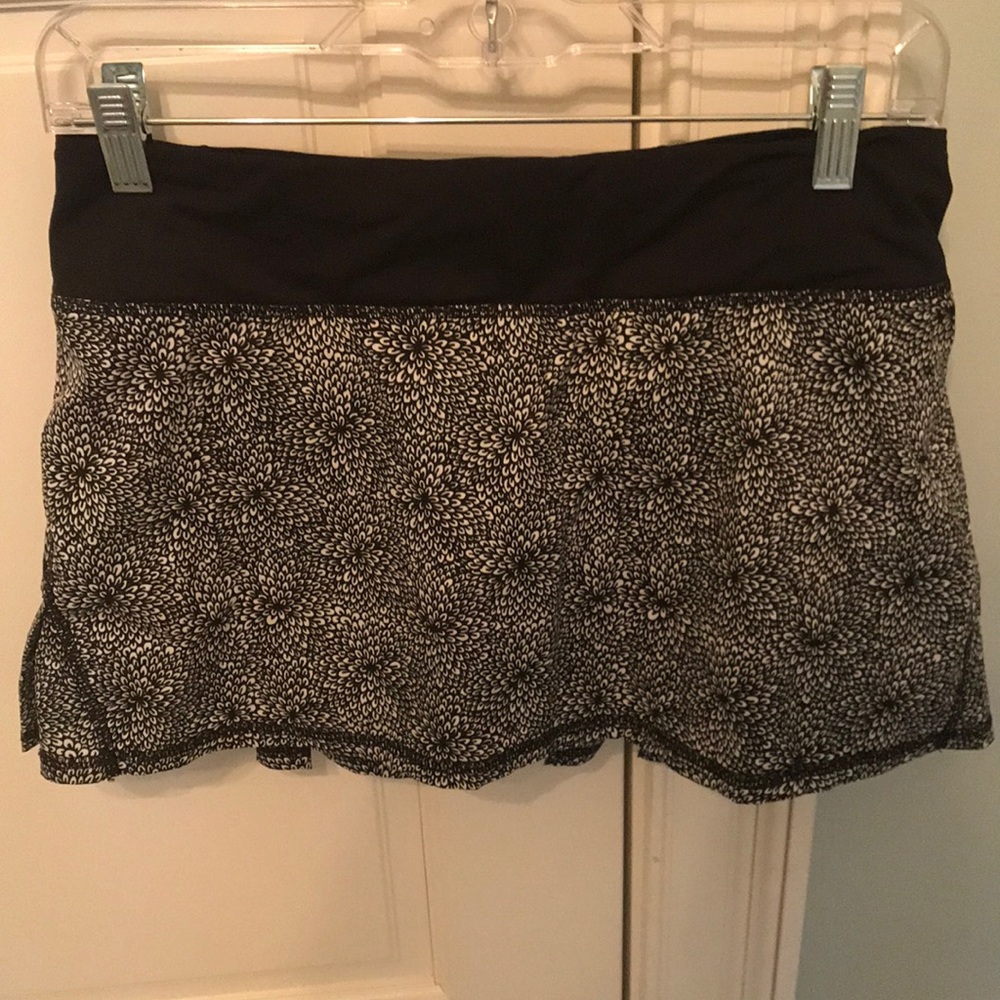 Lululemon Pace Setter Skirt | Sz 4 | Flower Print
